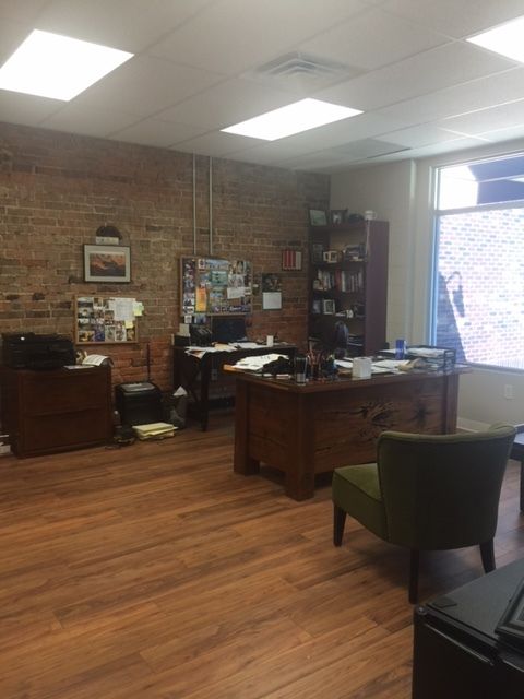 Office-Warehouse Space for Lease : 5707 Main St, Ooltewah, TN 37363